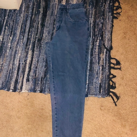 Jeans - Picture 3 of 3